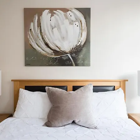 Bloomsbury Apartment